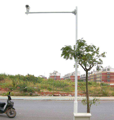 2.5米橫臂圓柱型道路監控杆