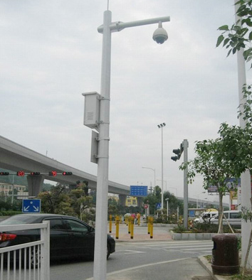道路監控立杆